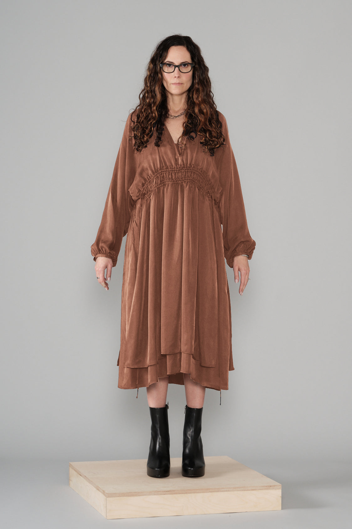 brown apron dress Amazon.com: TALIBSA Japanese Cotton Linen Cross Back Pinafore Apron Dress  for Women, Floral Print Pinafore Dress with Pockets, Adjustable Waist Ties  for Cooking Baking Gardening Cafe(Brown flower) : Home & Kitchen